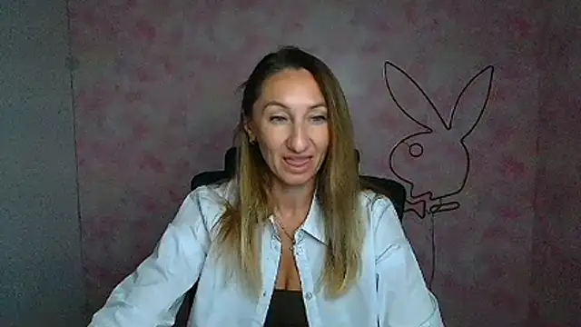 Diana Sweeet  online show from 03/18/26, 06:27