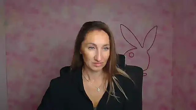 Diana Sweeet  online show from 03/31/26, 05:42