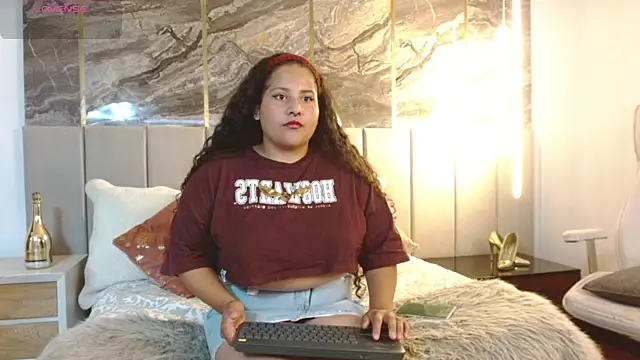 Lunea kane online show from 01/14/26, 12:31