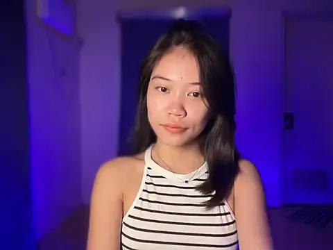 lovely amara19 online show from 04/05/26, 06:42