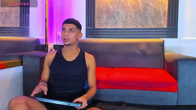 ALEX KEITH26 online show from 04/17/26, 11:46