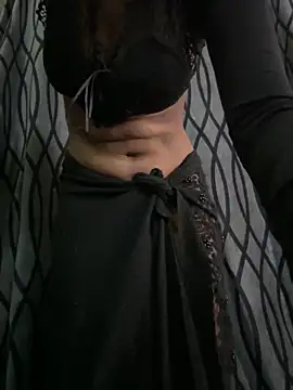 Sassyreyaaa online show from 04/11/26, 07:28