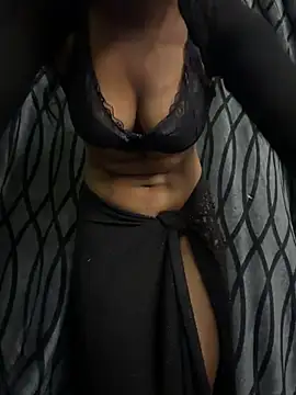 Sassyreyaaa online show from 02/14/26, 07:14