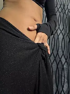 Sassyreyaaa online show from 02/15/26, 07:13