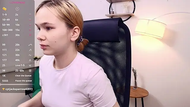 OwlLynn online show from 04/26/26, 09:17