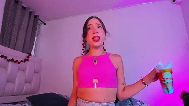 Snapshot of dirty_sexx_ chatting on 02/17/26, 06:49 dirty sexx online show from 02/17/26, 06:49