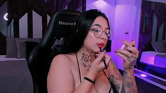 Mila laurent1 online show from 02/23/26, 11:05