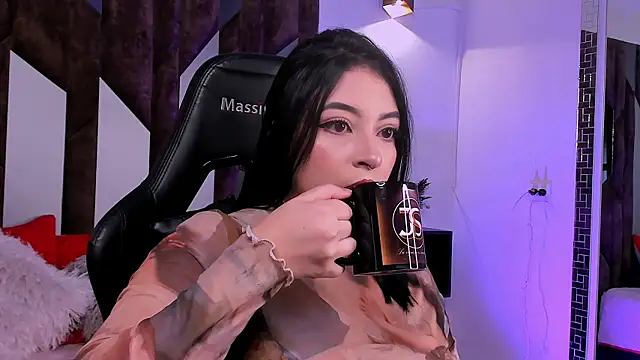 Mila laurent1 online show from 02/02/26, 09:25