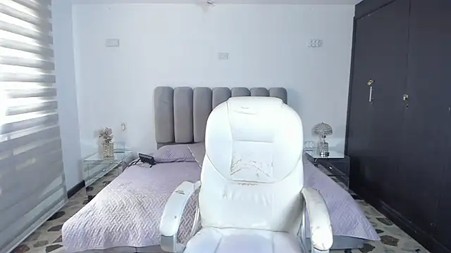 VictoriaRousse  online show from 03/01/26, 05:24