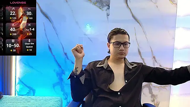 Danner Alaia online show from 02/10/26, 07:13