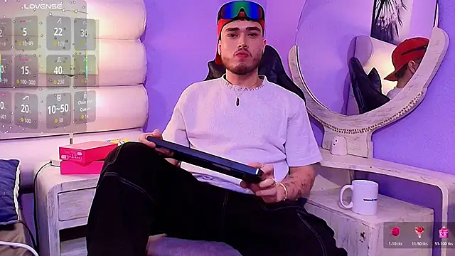 Snapshot of Salvattore_Muller chatting on 02/12/26, 08:30 Salvattore Muller online show from 02/12/26, 08:30