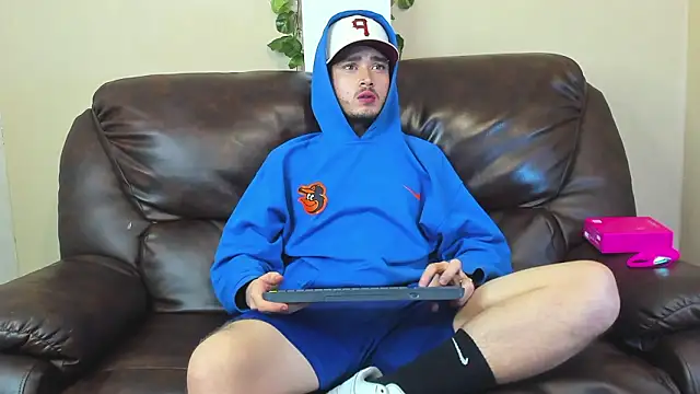 Snapshot of Salvattore_Muller chatting on 02/20/26, 06:26 Salvattore Muller online show from 02/20/26, 06:26