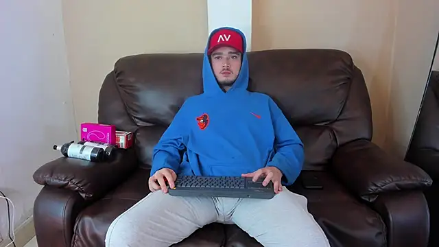 Salvattore Muller online show from 04/14/26, 10:04