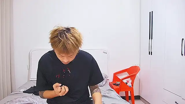 Chocolates-001 online show from 06/13/26, 02:09
