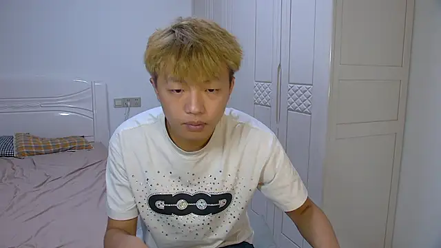 Chocolates-001 online show from 03/11/26, 10:20