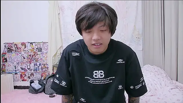 Chocolates-001 online show from 04/14/26, 12:21