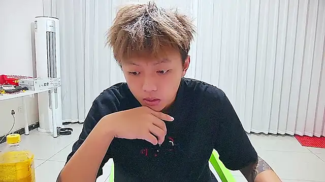 Chocolates-001 online show from 07/08/26, 01:56