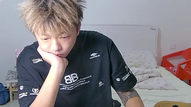 Chocolates-001 online show from 07/22/26, 01:24