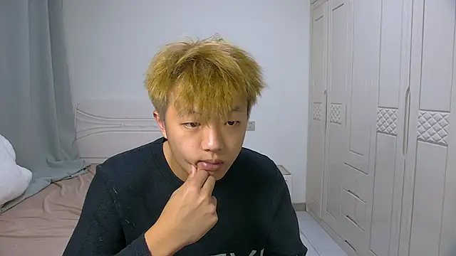 Chocolates-001 online show from 02/18/26, 11:17