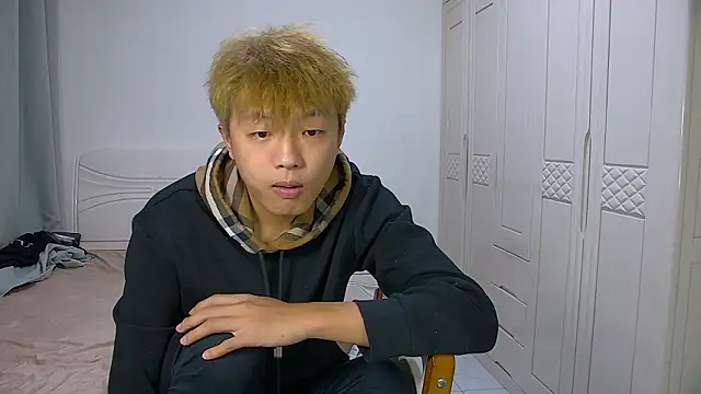 Chocolates-001 online show from 02/20/26, 11:12