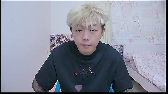 Chocolates-001 online show from 04/09/26, 11:16