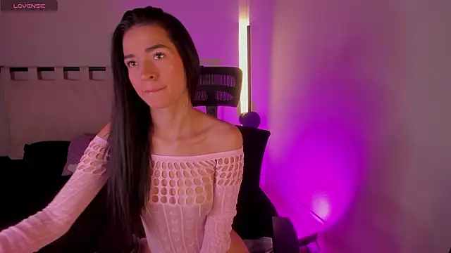 ella  olmos online show from 03/11/26, 01:38