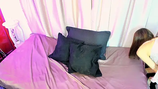 emily 34  online show from 03/13/26, 04:17