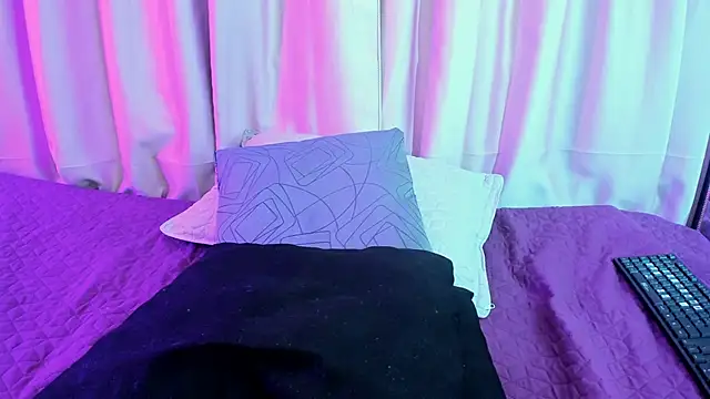 emily 34  online show from 03/11/26, 03:55