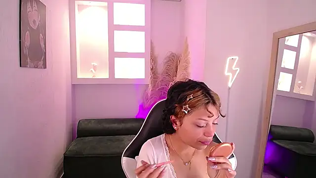 melodyy as online show from 02/26/26, 12:27