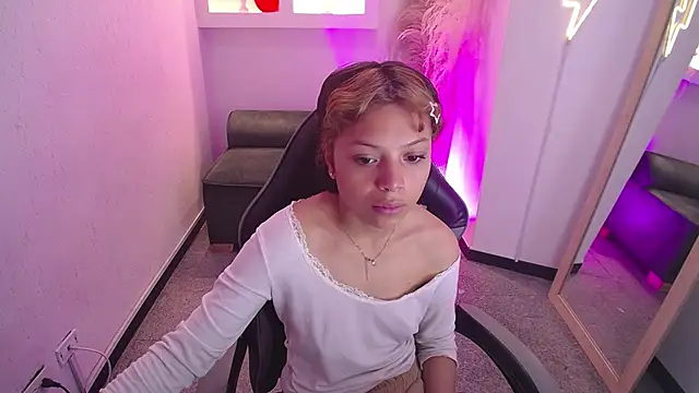 melodyy as online show from 02/13/26, 01:44