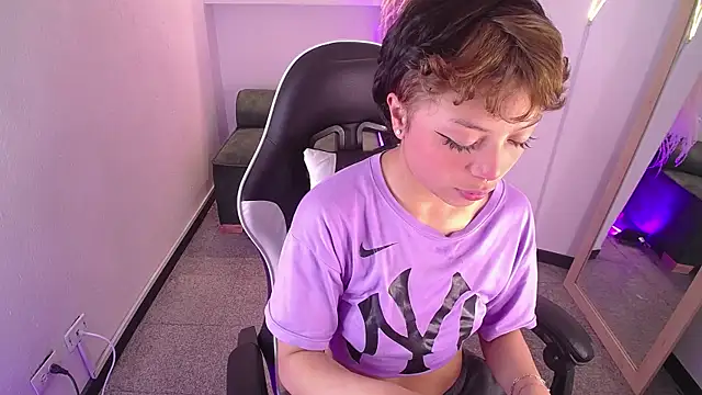 melodyy as online show from 01/17/26, 12:31