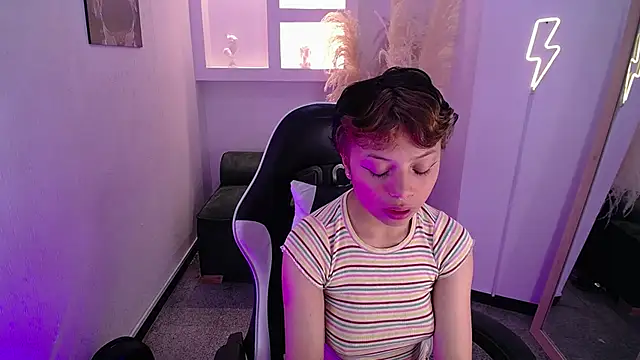 melodyy as online show from 01/16/26, 01:59