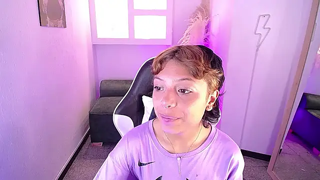 melodyy as online show from 02/04/26, 01:06