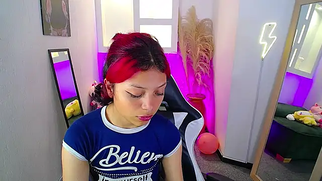 Snapshot of melodyy_as chatting on 05/25/26, 01:32 melodyy as online show from 05/25/26, 01:32