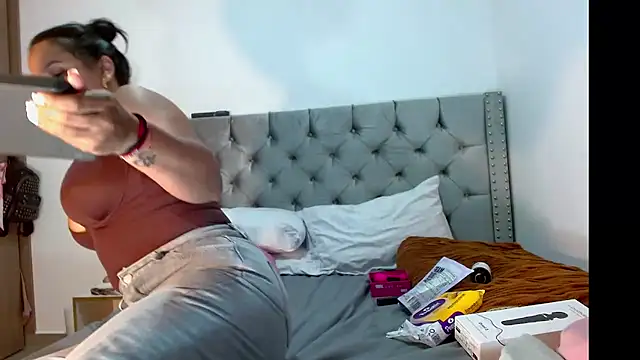 celeneortii online show from 04/16/26, 11:29