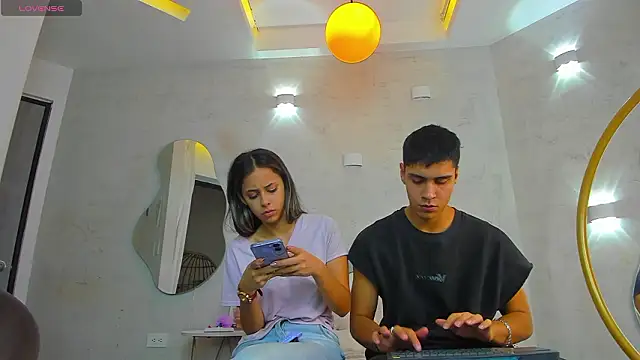 Snapshot of bastian_and_samantha chatting on 02/18/26, 04:10 bastian and samantha online show from 02/18/26, 04:10