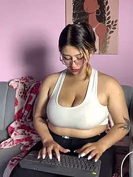 TatiJx Pink online show from 02/12/26, 01:00