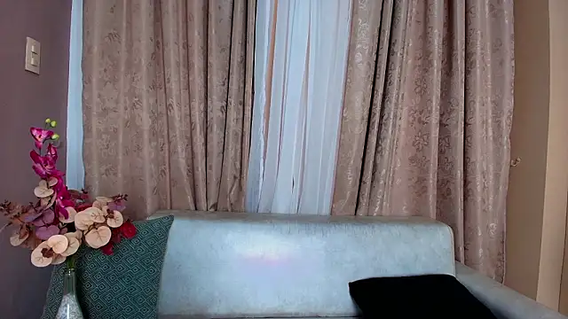 TessaMonroee online show from 02/02/26, 06:29