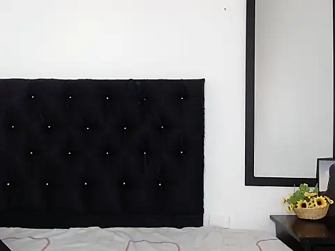 LauraHorny69 online show from 03/01/26, 01:33