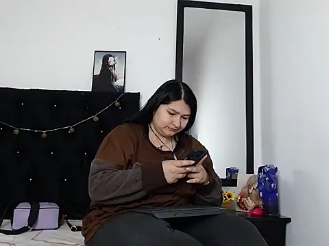 LauraHorny69 online show from 03/21/26, 12:53