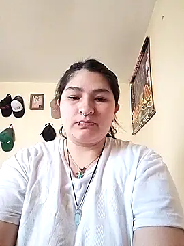 LauraHorny69 online show from 05/28/26, 08:26