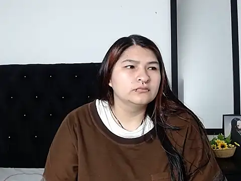 LauraHorny69 online show from 02/25/26, 12:49