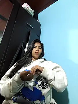 Snapshot of halixstoner chatting on 01/15/26, 05:38 halixstoner online show from 01/15/26, 05:38