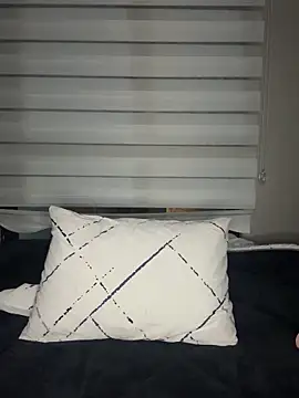 Snapshot of EvaLina111 chatting on 02/14/26, 05:24 EvaLina111 online show from 02/14/26, 05:24