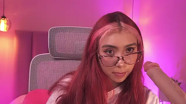 Dakota velvet  online show from 03/22/26, 12:07