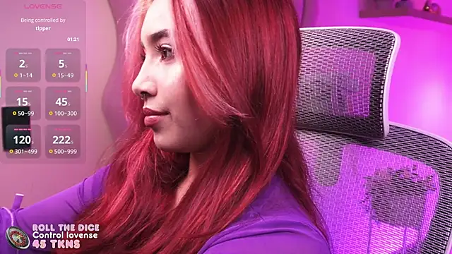 Dakota velvet  online show from 04/07/26, 11:45