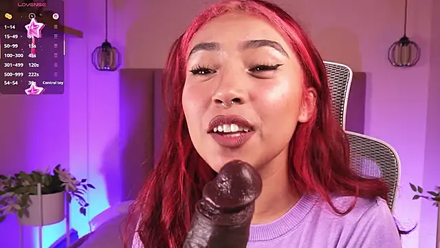 Dakota velvet  online show from 03/06/26, 12:00