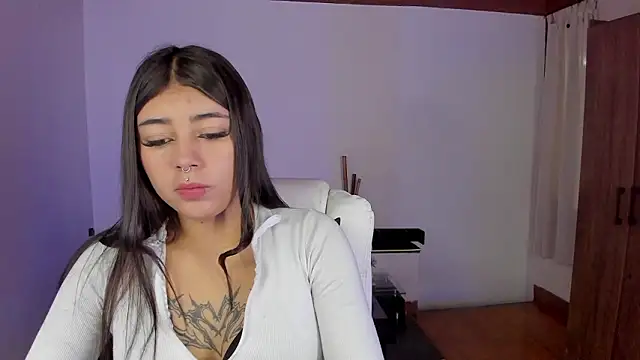 Snapshot of gabriella_live_ chatting on 02/17/26, 08:28 gabriella live online show from 02/17/26, 08:28