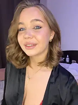 Snapshot of SilverHanna chatting on 02/02/26, 11:26 SilverHanna online show from 02/02/26, 11:26