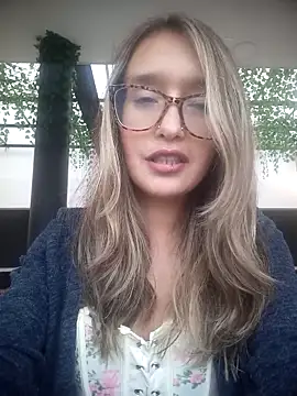 Karla-giraldo 1 online show from 03/18/26, 09:59